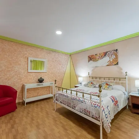 Apartamento With Communal Pool And Garden El Médano